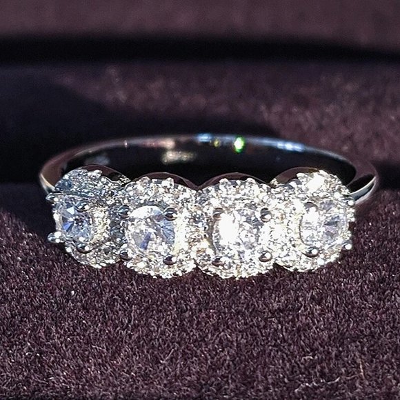 Jewelry - NEW SILVER MULTI ROUND DIAMOND HALO ENGAGEMENT RING